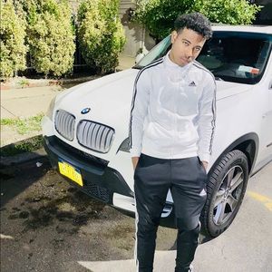 Meet your Posher, Julian